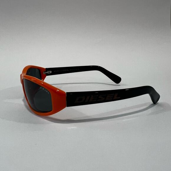 NWT Diesel Sunglasses Orange Sister No Wrap Oval